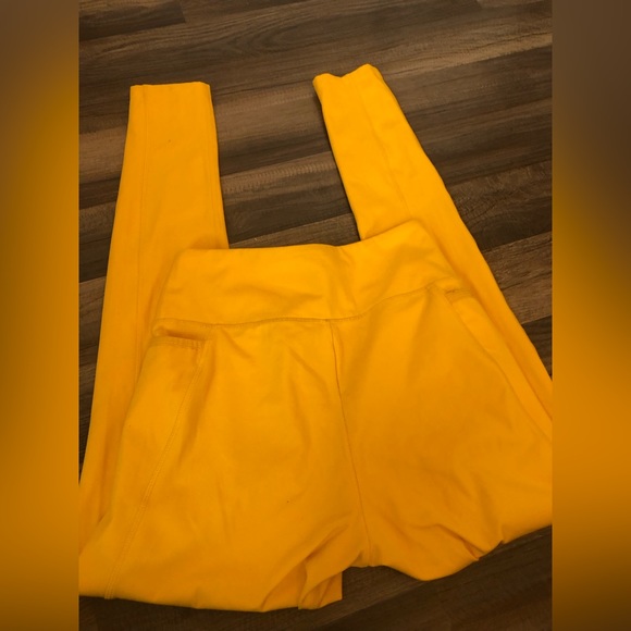 Gymshark Yellow Seamless Leggings - Picture 7 of 11